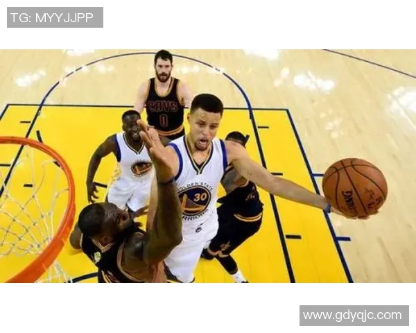 斯蒂芬库里与金州勇士携手共创辉煌传奇的篮球旅程 斯蒂芬库里与金州勇士携手共创辉煌传奇的篮球旅程