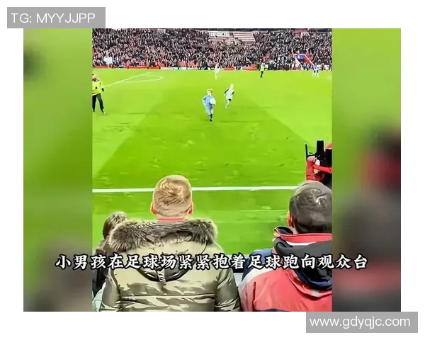 足球明星分享心中偶像的感人故事与激励人生的启示