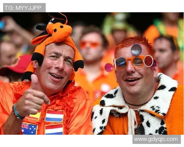 世界杯观战足球明星聚焦赛场精彩瞬间与球迷热情互动