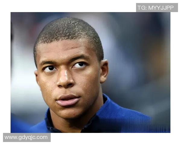 足球明星中最帅的男神是谁你心目中的足球偶像又是谁