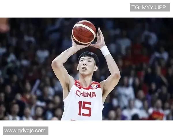 中国篮球明星周琦的职业生涯与成就全景解析